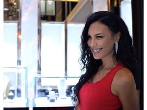 Dina Lorenza, Sophia Latjuba, Ayu Ting Ting, hingga Sandra Dewi