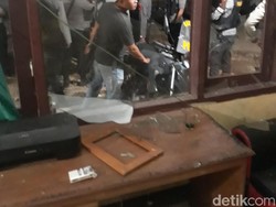 Ingin Hakimi Pencuri Motor, Warga Serang Mapolsek Pajo NTB