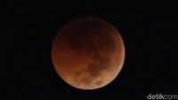 Ini Penampakan Gerhana Bulan Total di Jakarta