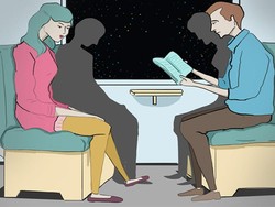 Bangku Berhadapan pada Sebuah Gerbong Kereta