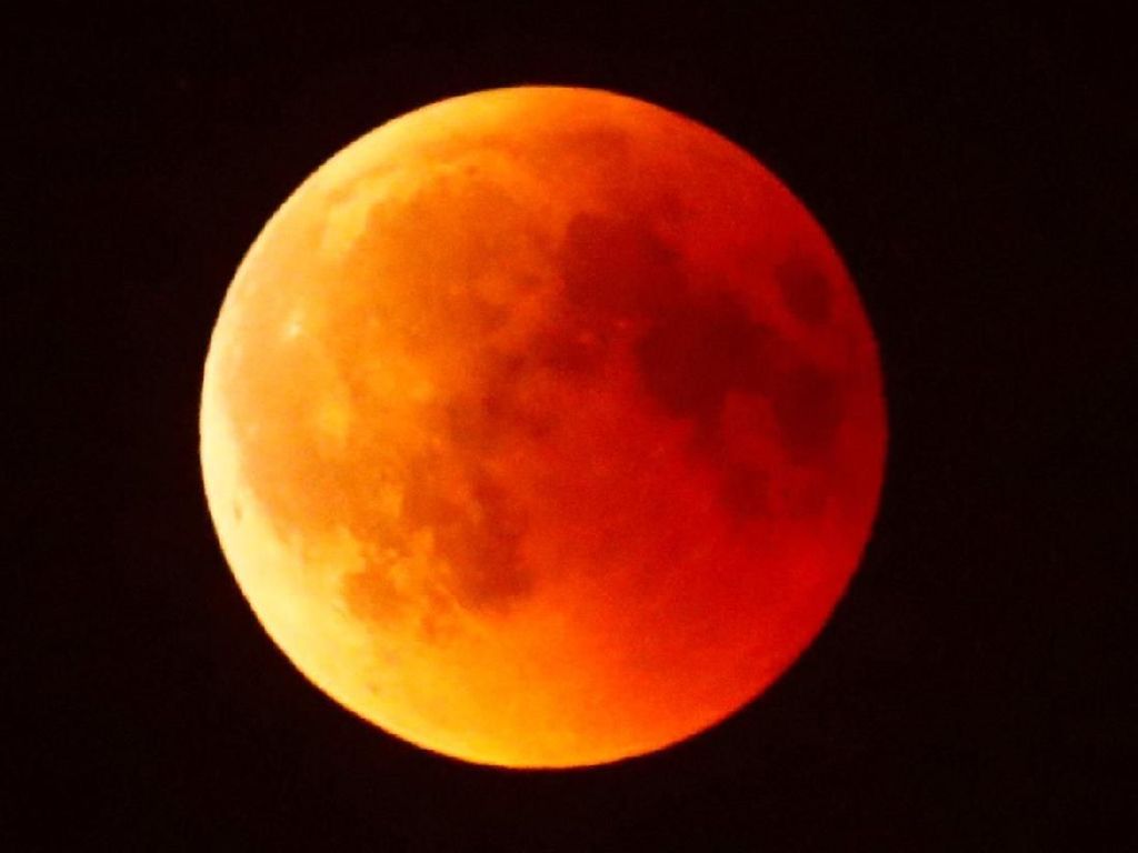 4 Mitos Aneh dan Seram Tentang Gerhana Bulan
