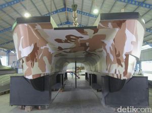 Menhan Cek Tank Boat Pertama Dunia Made in Banyuwangi