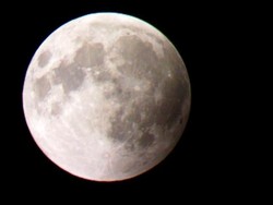 Gerhana Bulan Total Terjadi Dalam 7 Fase