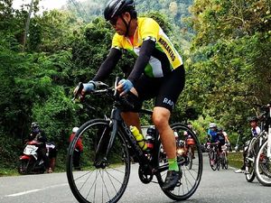 Kakorlantas Gowes Keliling Sulsel Kampanyekan Transportasi Sehat