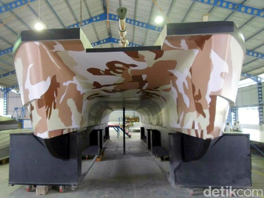 Tank Boat Made in Banyuwangi Bisa Tembus Rawa hingga Laut