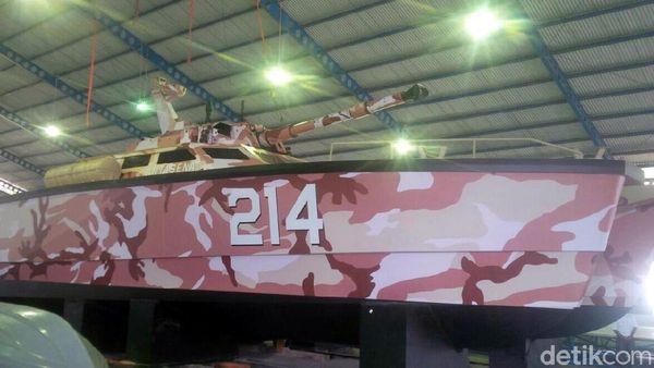 Bangga! Ini Antasena Tank Boat Pertama Dunia Made in Banyuwangi