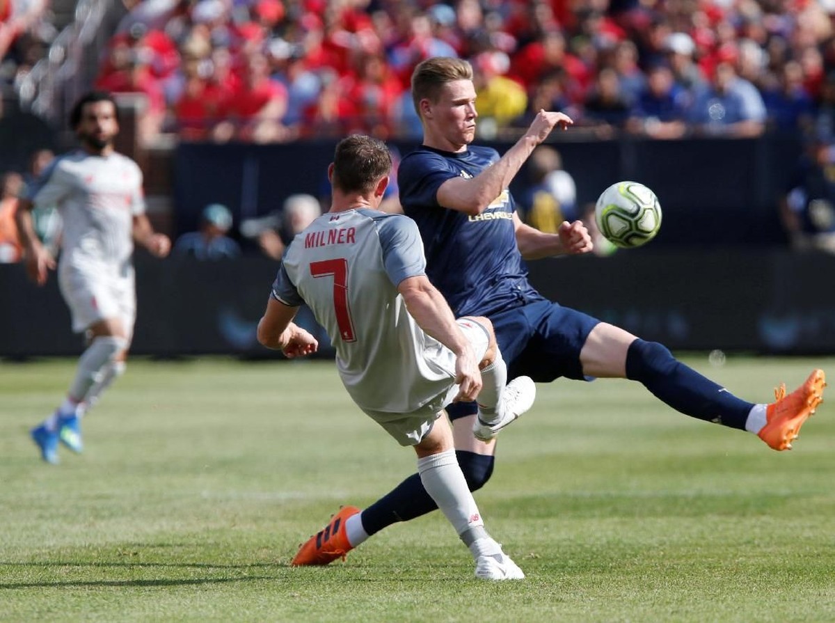 Liverpool melumat Manchester United 4-1 di ICC 2018. (Foto: Rebecca Cook/Reuters)