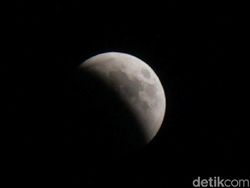 Bulan Jadi Tempat Tinggal Alien?