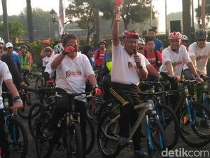 Menkominfo, Bos BI, OJK dan LPS Gowes Bareng
