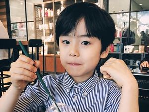 Gemasnya Gaya Makan Aktor Cilik Korea yang Ganteng, Moon Woo-Jin