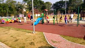 Banyak Fasilitas Olahraga di Lapangan Banteng, Bisa Ngapain Aja Ya?