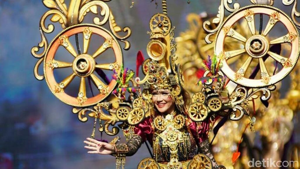 Potret Banyuwangi Ethno Carnival 2018, Keren dan Meriah!