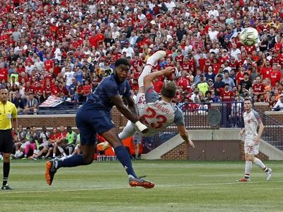 Foto: Gol Salto Tandai Debut Xherdan Shaqiri di Liverpool