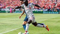 Sadio Mane ada di posisi kedelapan. Penyerang sayap Liverpool yang tengah moncer musim ini punya speed 94 dan menjadikannya salah satu pemain tercepat di FIFA 19. (Jason Miller/Getty Images)