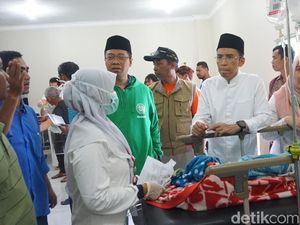 Video TGB Jenguk Korban Gempa Bumi NTB