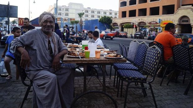 Menikmati Kota Resor Musim Panas Hurghada