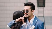Intip Kemesraan Denny Sumargo dengan Tunangannya yang Tajir