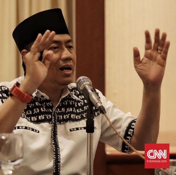Kapitra: Habieb Rizieq Tak Boleh Tolak Amanat Nyapres