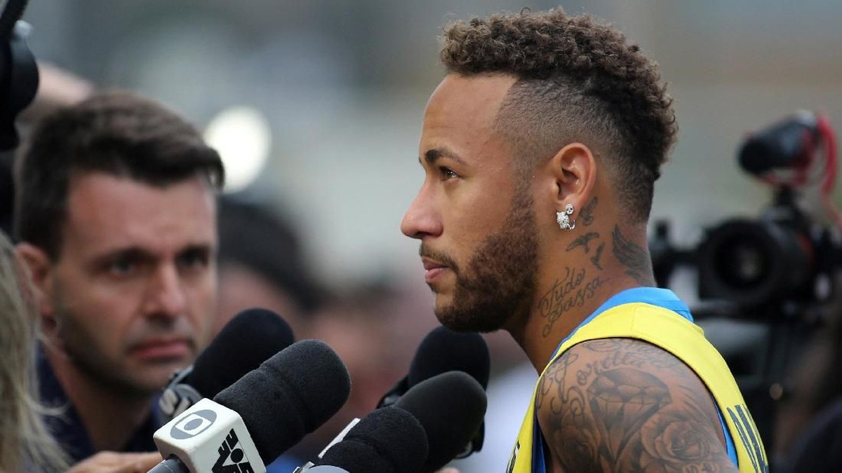 Pelatih PSG Thomas Tuchel bersikap hati-hati dalam menangani Neymar (Foto: Amanda Perobelli/Reuters)