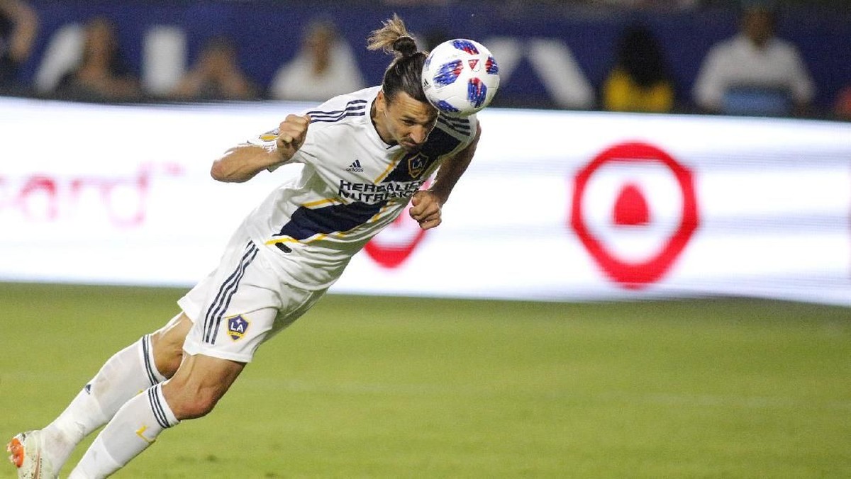 Zlatan Ibrahimovic semasa main di MLS bersama LA Galaxy. Foto: Katharine Lotze/Getty Images.