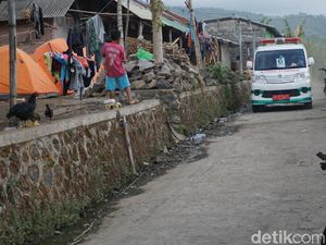 Para Pendaki di Gunung Rinjani Dievakuasi, Ambulans Hilir Mudik