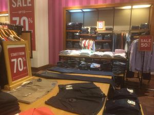 Levis Diskon Hingga 70%, Celana Jeans Mulai dari Rp 360 Ribu Levis Diskon Hingga 70%, Celana Jeans Mulai dari Rp 360 Ribu