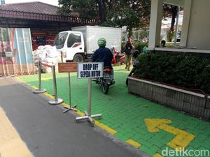 Ada Drop Off di Balai Kota, Driver Ojol-Penumpang Sama-sama Senang