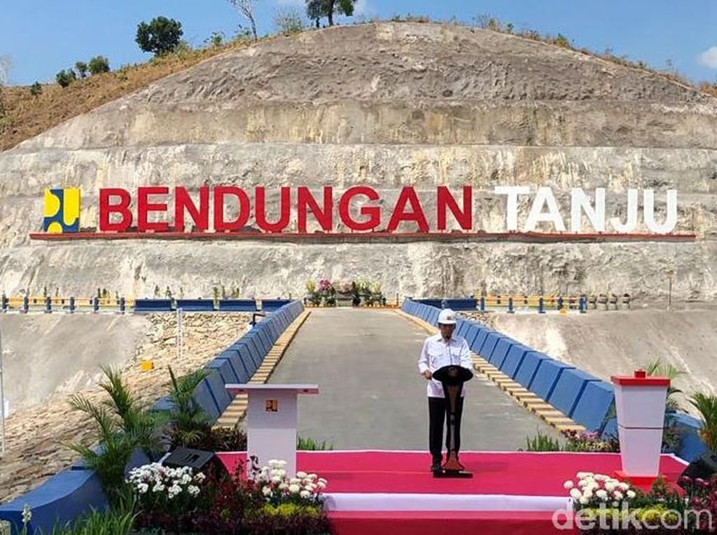 Gugat Hasil Pilpres, Prabowo Sodorkan Bukti Iklan Bendungan di Bioskop Gugat Hasil Pilpres, Prabowo Sodorkan Bukti Iklan Bendungan di Bioskop