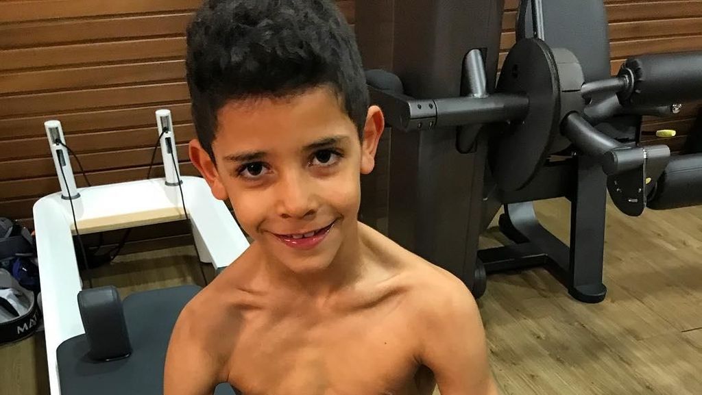 Ikuti Ayahnya Olahraga, Christiano Ronaldo Jr Pamerkan Tubuh Kekar