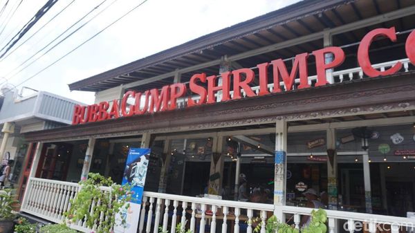 Foto: Toko Suvenir Serba Forrest Gump di Bali