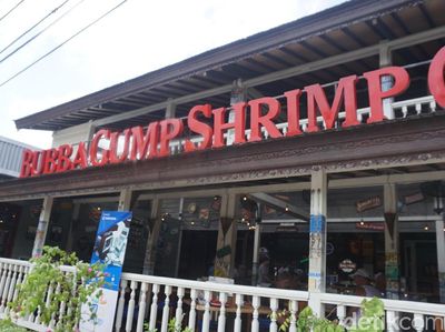 Foto: Toko Suvenir Serba Forrest Gump di Bali