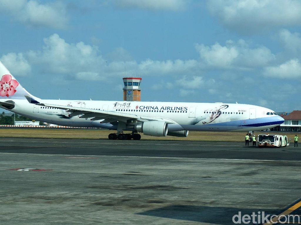 China Airlines Layani JKT-Makassar? Peresmian Tol Disebut Curang China Airlines Layani JKT-Makassar? Peresmian Tol Disebut Curang