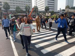 Pasang Pelican Crossing di Thamrin, Anies: Hormati Pejalan Kaki Pasang Pelican Crossing di Thamrin, Anies: Hormati Pejalan Kaki