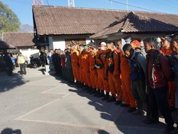 Tim Evakuasi Pendaki Tiba di Danau Segara Anak Rinjani Sore