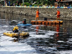 Perajin Tempe: Sebelum Ada Kami Kali Item Sudah Bau