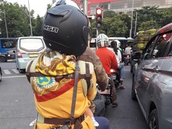 Romantis Bersama Vespa Super 150