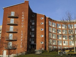 Jeritan Malam Mahasiswa di Asrama Kampus Swedia