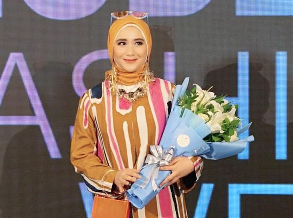 Ryana Dea dan Puadin Redi Kini Menanti Anak Kedua Ryana Dea dan Puadin Redi Kini Menanti Anak Kedua