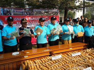 620 Kilogram Ganja Terbakar di Gedung Sate