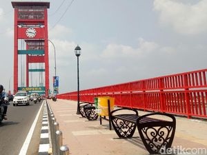 Cling! Ini Penampakan Jembatan Ampera Sambut Asian Games Cling! Ini Penampakan Jembatan Ampera Sambut Asian Games