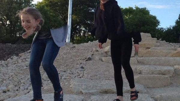 Salah Minta Tolong Orang, Foto Liburan Jadi Berantakan