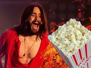 Waduh! Jared Leto Nyaris Terbakar Tangannya Saat Bikin Popcorn