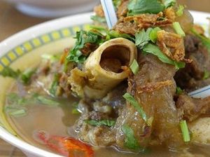 Nikmati Lembut Gurih Sop Tulang Sumsum Enak di 5 Tempat Ini