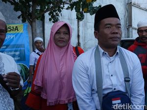 10 Tahun Nabung Rp 500/Hari, Tukang Becak Ini Akhirnya Berhaji