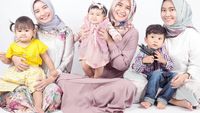 Gaya Hijab Praktis untuk Ibu Muda Ala Ryana Dea