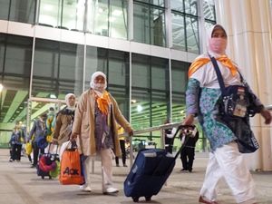 Jemaah Haji Kloter Terakhir Gelombang Pertama Mendarat di Madinah