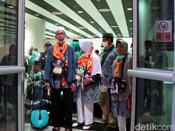 Potret Perjuangan Si Papa Demi Menjadi Tamu Allah