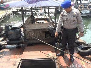Diduga Libatkan Oknum Polisi, Kapal Angkut Solar Ilegal Diamankan