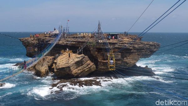 Libur Lebaran di Yogya, Ini Wisata Pantai Menarik di Gunungkidul
