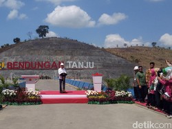 Jokowi Resmikan Bendungan Tanju di NTB